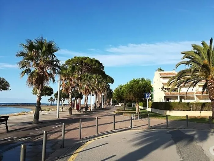 Dorado Frente Playa Cambrils Apartment Spain
