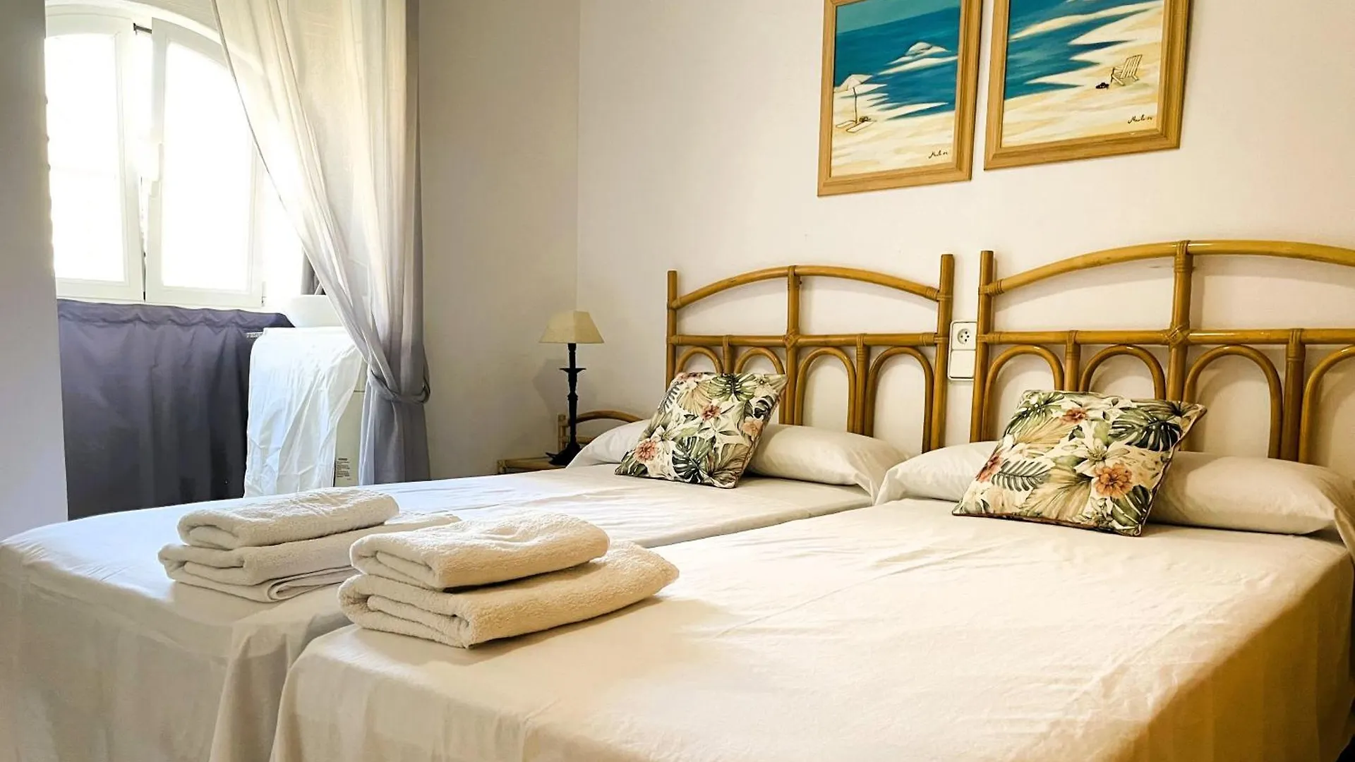 Dorado Frente Playa Cambrils Apartment